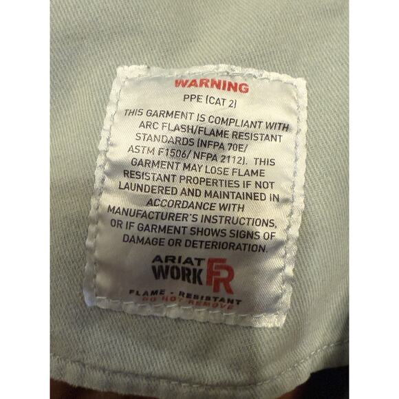 Ariat Jeans Mens 34x32 M4 FR Relaxed Boot Cut Dark Wash Fire Resistant Cat2 Work - Picture 6 of 11